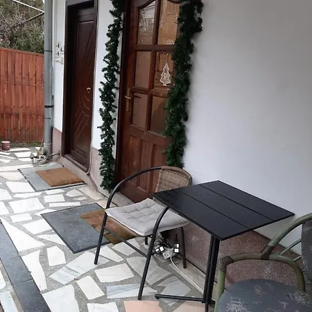 Piccola Italia Casa Racovita بيت ضيافة 3*