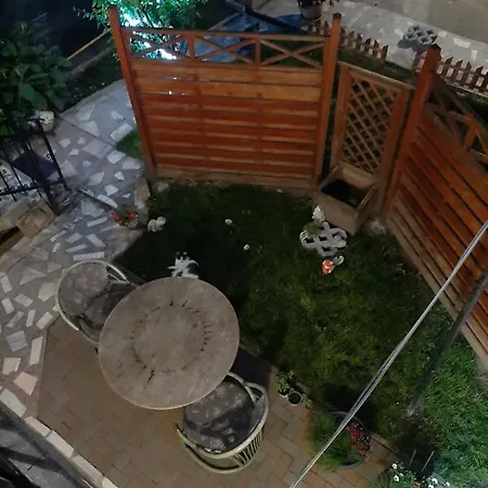 Gasthuis Piccola Italia Casa Racovita 3*