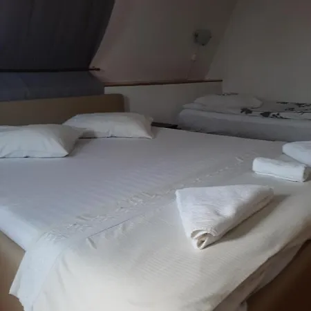 Maison d'hôtes Piccola Italia Casa Racovita Cluj-Napoca