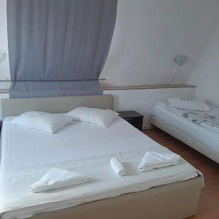 Piccola Italia Casa Racovita Maison d'hôtes 3*