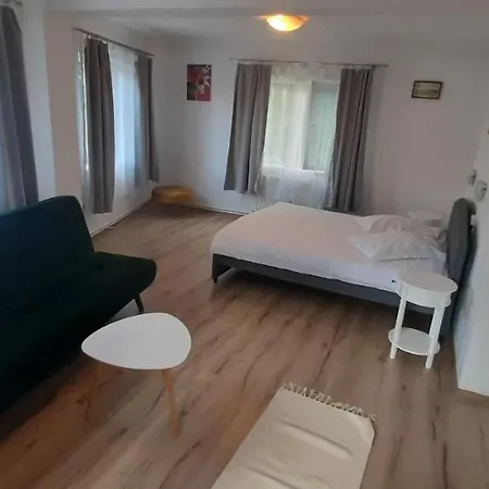 Piccola Italia Casa Racovita Πανσιόν 3*