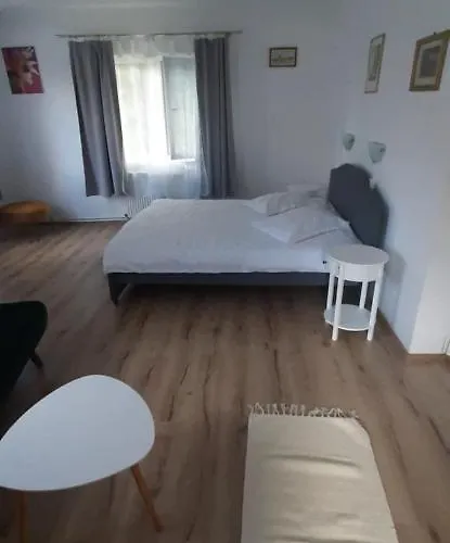 Piccola Italia Casa Racovita 3*