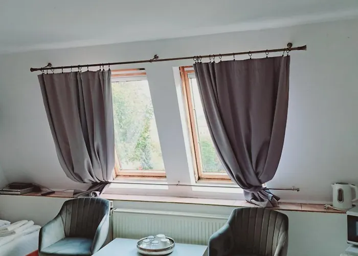 Piccola Italia Casa Racovita 게스트하우스 3*