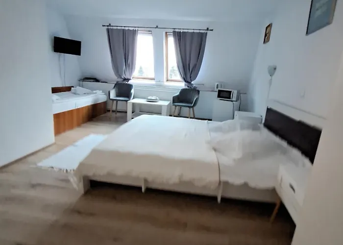 Piccola Italia Casa Racovita 3*